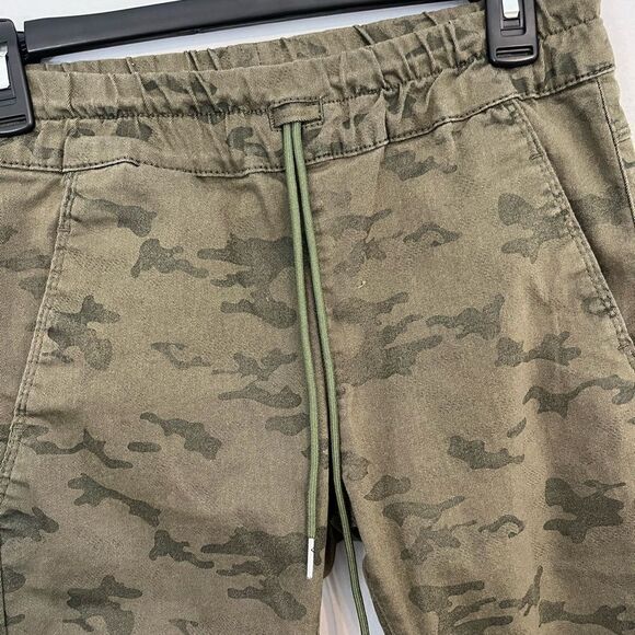 Bevy Flog - Shely Drawstring Pants - Green Camo - Picture 3 of 8
